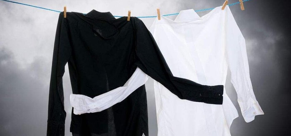 Черное и белое: ухаживаем за гардеробом при помощи HG